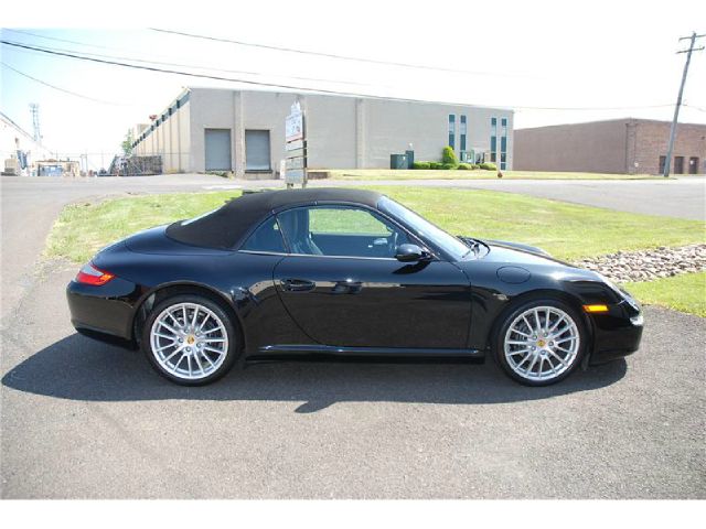 2006 Porsche 911 4WD REG CAB 120.5 SLT