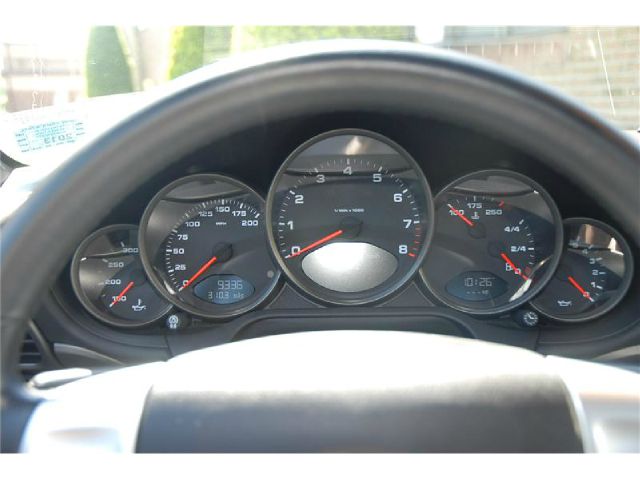 2006 Porsche 911 4WD REG CAB 120.5 SLT