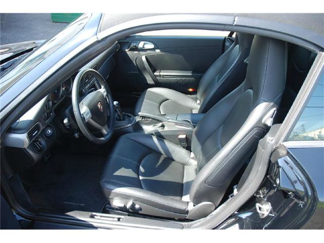 2006 Porsche 911 4WD REG CAB 120.5 SLT