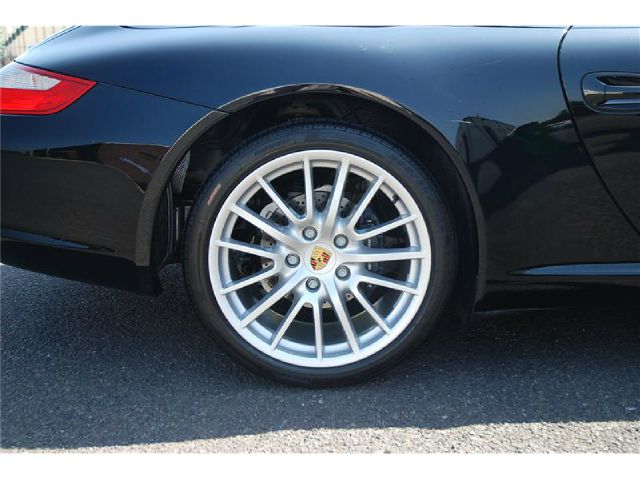 2006 Porsche 911 4WD REG CAB 120.5 SLT