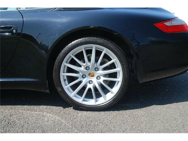 2006 Porsche 911 4WD REG CAB 120.5 SLT