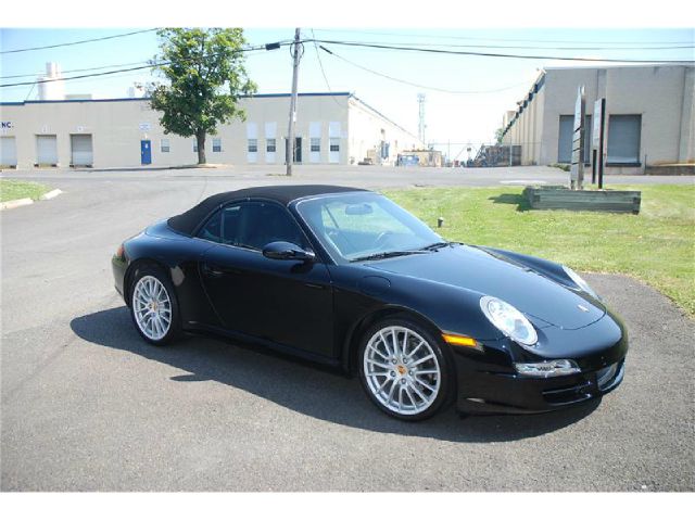 2006 Porsche 911 4WD REG CAB 120.5 SLT