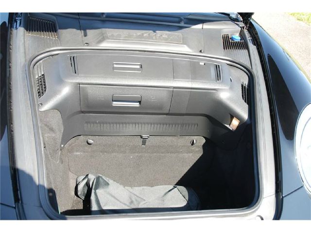 2006 Porsche 911 4WD REG CAB 120.5 SLT