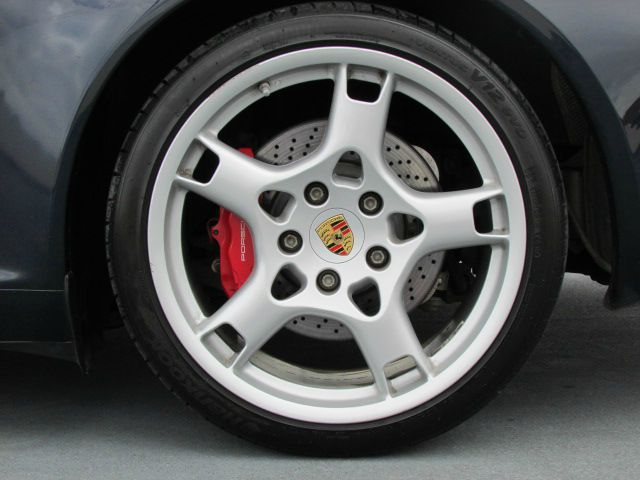 2008 Porsche 911 1999 Ford XL