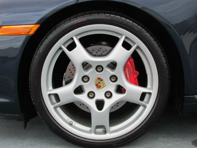 2008 Porsche 911 1999 Ford XL