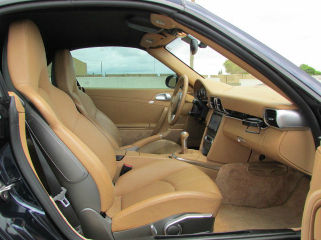 2008 Porsche 911 1999 Ford XL