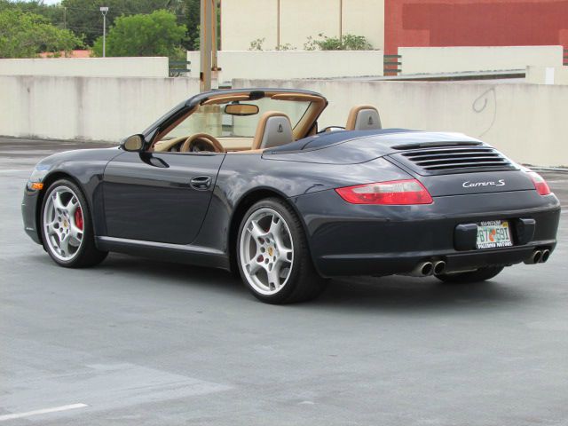 2008 Porsche 911 1999 Ford XL