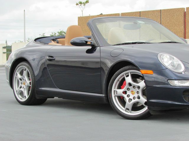 2008 Porsche 911 1999 Ford XL