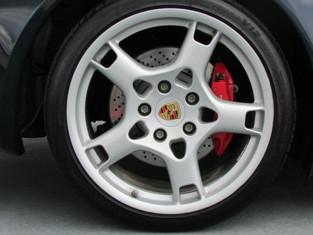 2008 Porsche 911 1999 Ford XL