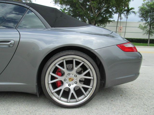 2008 Porsche 911 Laramie SLT Quad Cab
