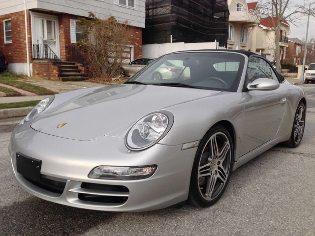 2008 Porsche 911 Laramie SLT Quad Cab