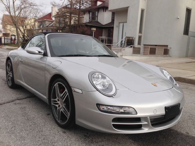 2008 Porsche 911 Laramie SLT Quad Cab
