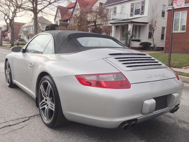 2008 Porsche 911 Laramie SLT Quad Cab
