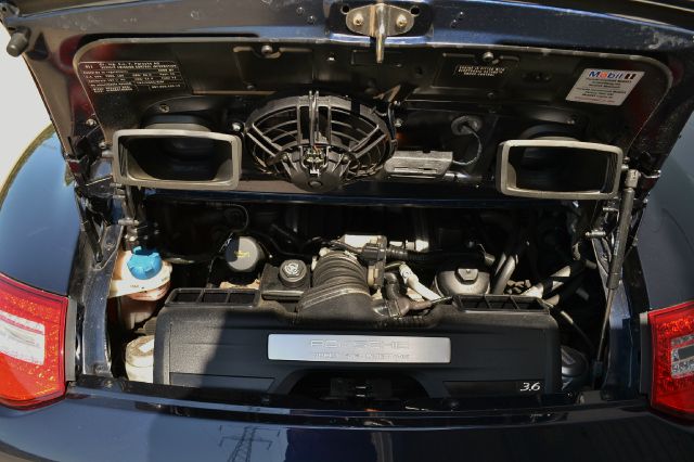 2009 Porsche 911 4WD REG CAB 120.5 SLT