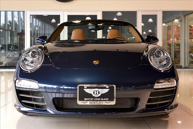 2011 Porsche 911 1999 Ford XL