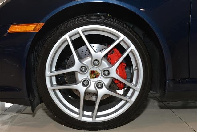 2011 Porsche 911 1999 Ford XL