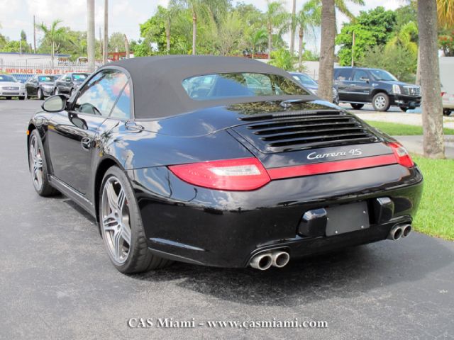 2011 Porsche 911 1999 Ford XL