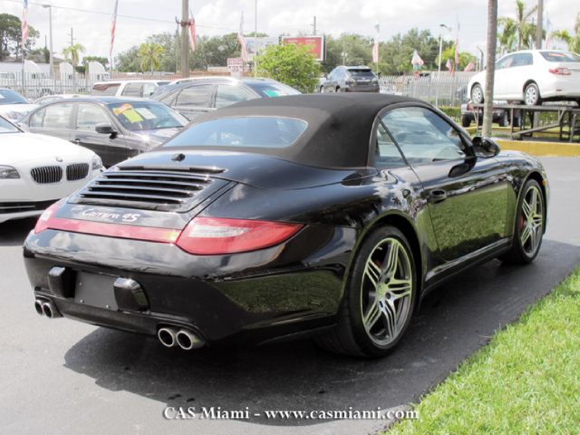 2011 Porsche 911 1999 Ford XL