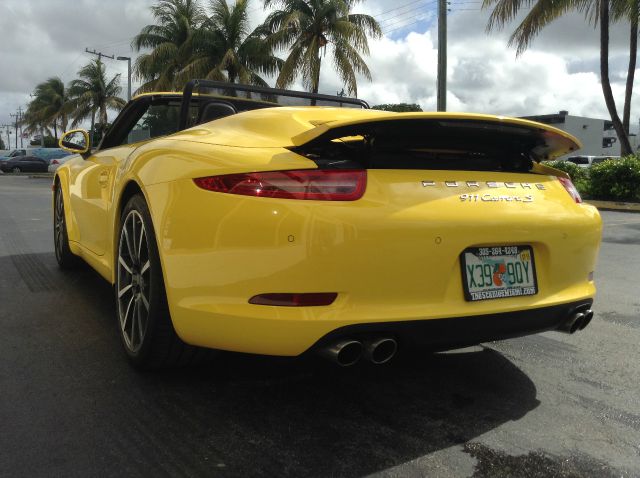 2013 Porsche 911 Laramie SLT Quad Cab