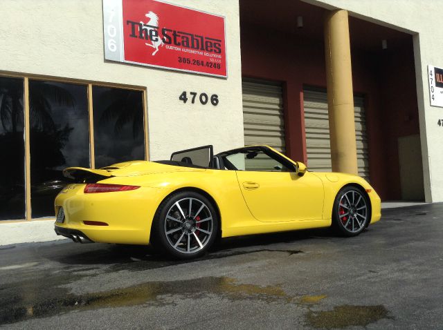 2013 Porsche 911 Laramie SLT Quad Cab