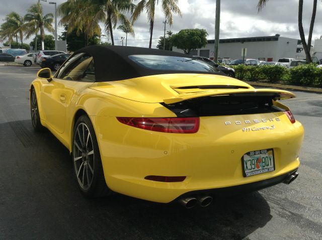 2013 Porsche 911 Laramie SLT Quad Cab