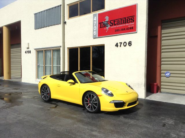 2013 Porsche 911 Laramie SLT Quad Cab