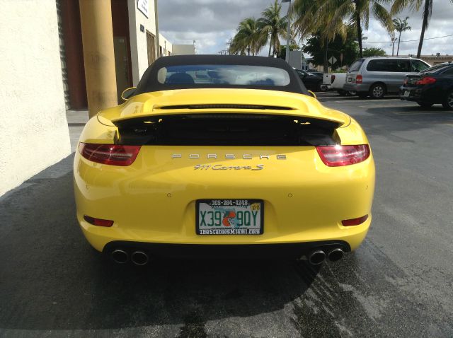 2013 Porsche 911 Laramie SLT Quad Cab