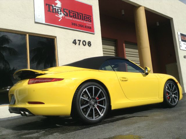 2013 Porsche 911 Laramie SLT Quad Cab