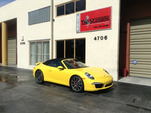 2013 Porsche 911 Laramie SLT Quad Cab