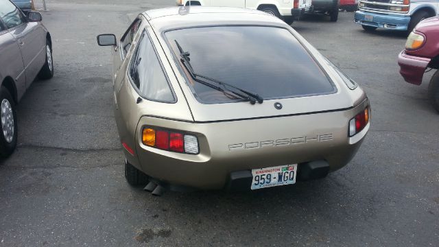 1980 Porsche 928 Unknown
