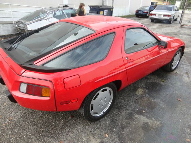 1984 Porsche 928 XR