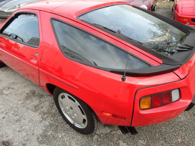 1984 Porsche 928 XR