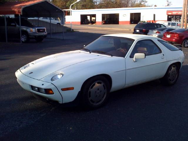 1984 Porsche 928 XR