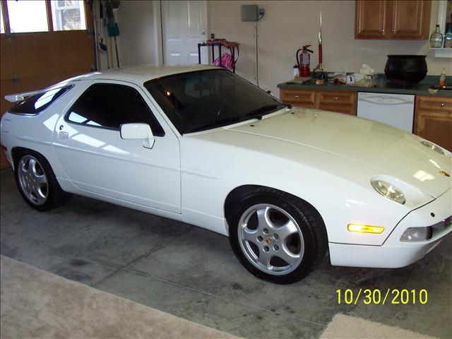 1987 Porsche 928 18900+375