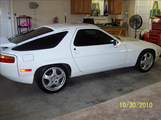 1987 Porsche 928 18900+375