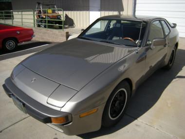 1983 Porsche 944 Unknown