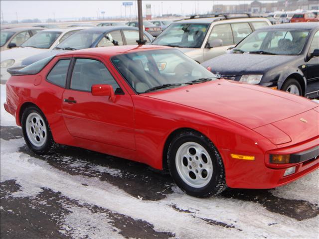1985 Porsche 944 Base