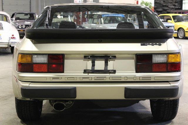 1985 Porsche 944 Base