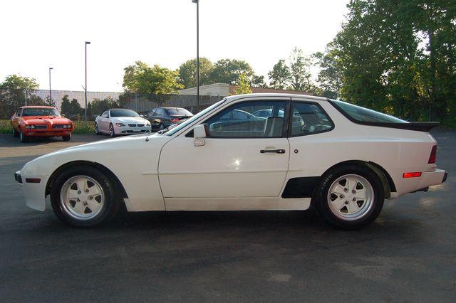1985 Porsche 944 GT Premium