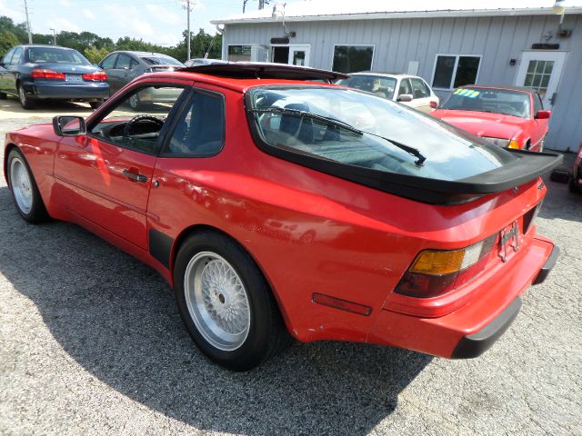 1986 Porsche 944 Unknown