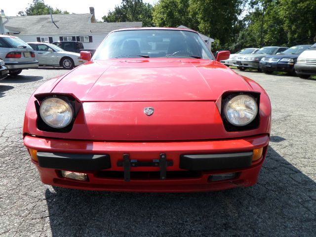 1986 Porsche 944 Unknown