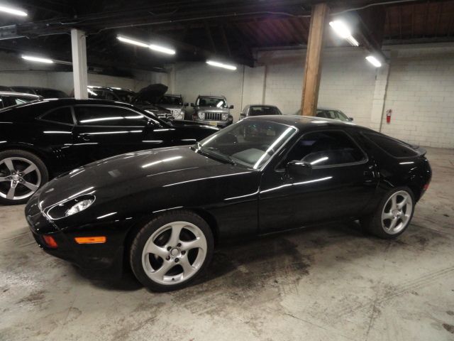 1986 Porsche 944 Series 4