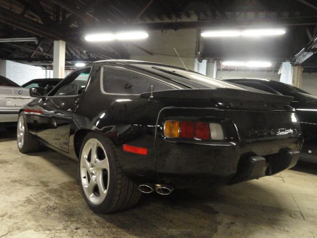 1986 Porsche 944 Series 4