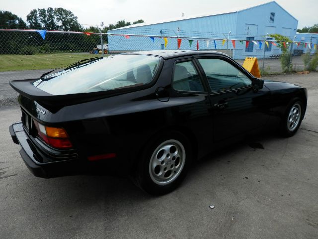 1987 Porsche 944 Unknown