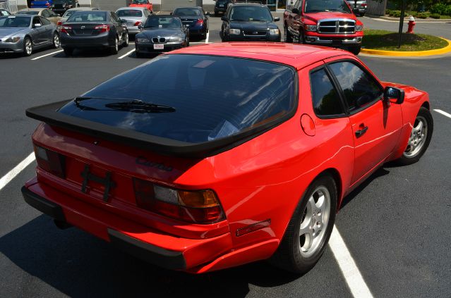 1987 Porsche 944 Series 4