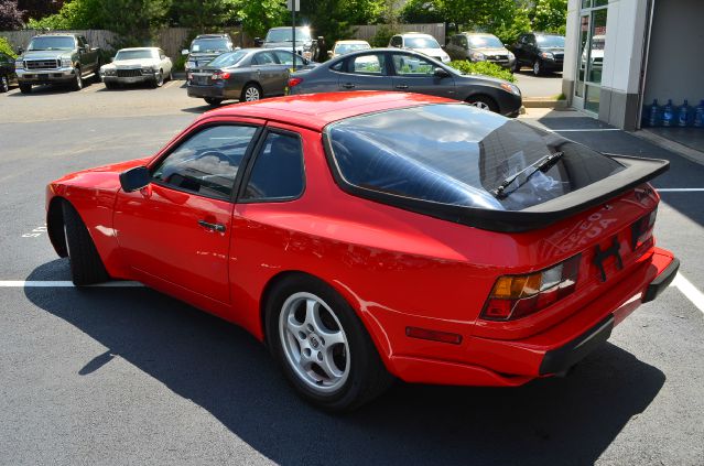 1987 Porsche 944 Series 4