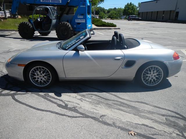 1999 Porsche Boxster Base