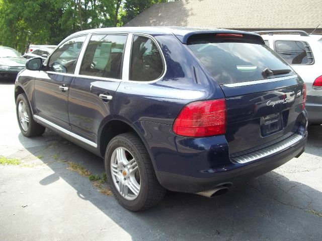 2004 Porsche Cayenne XR
