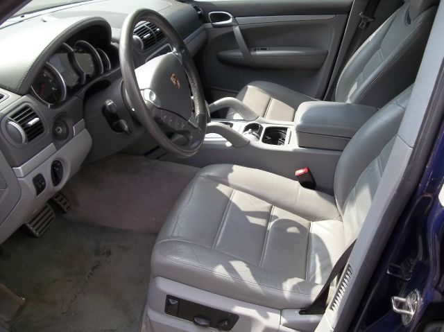 2004 Porsche Cayenne XR