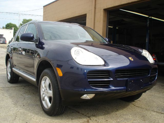 2004 Porsche Cayenne Reg Cab 120 WB